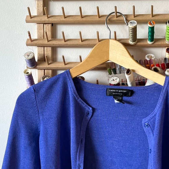 Cute lil y2k vintage cropped top - Picture 7 of 8